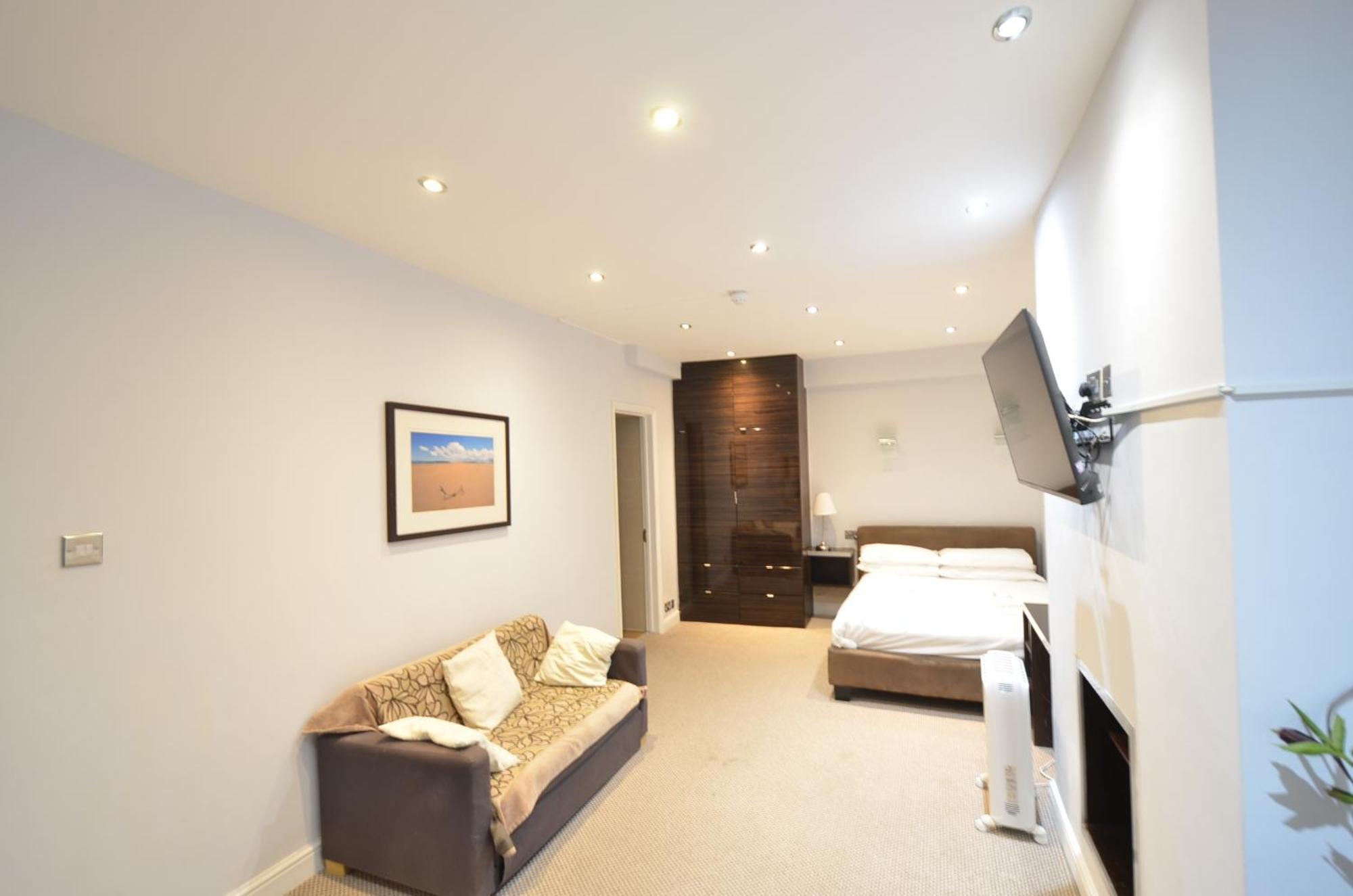 Amber Hotel-suites 3* Londra