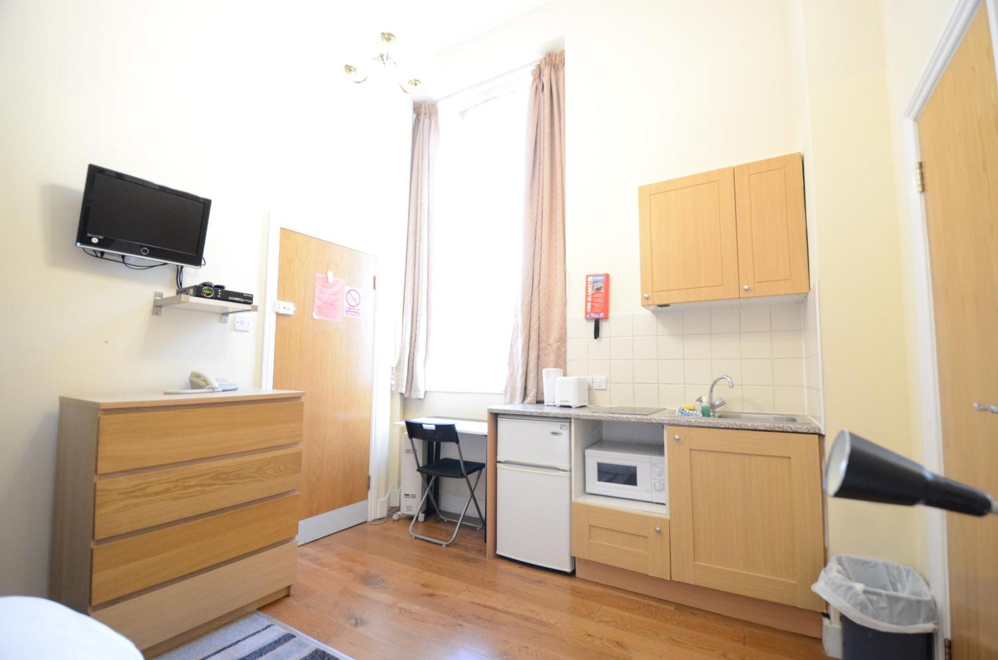 Amber Hotel-suites 3* Londra